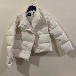 Theory puffer jacket white new